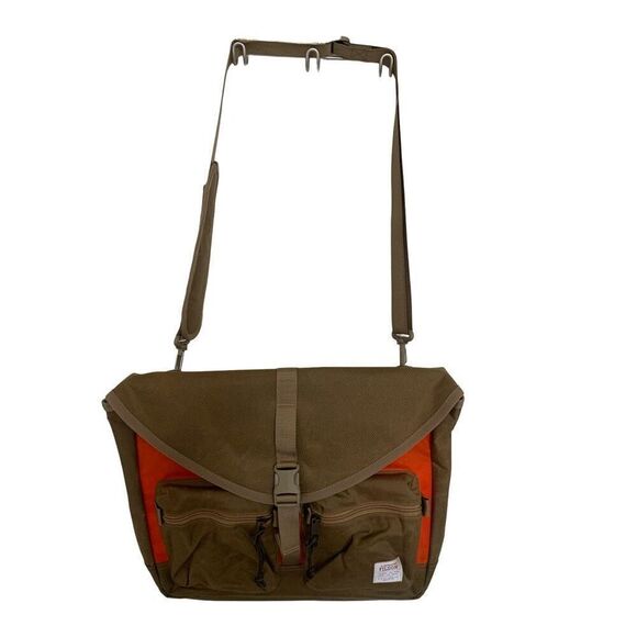 Filson Surveyor Messenger Bag - Khaki & Orange, Rugged Style - Picture 4 of 4
